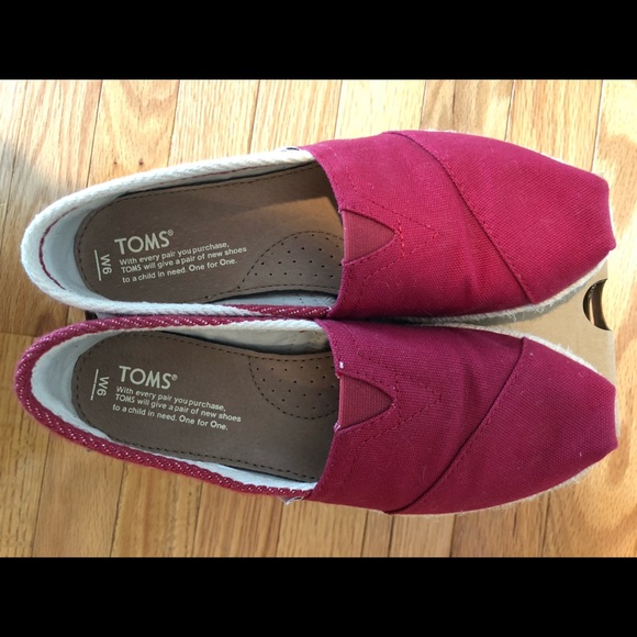 Toms Shoes Toms Shoes Size 6 Poshmark